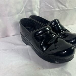 Dansko Women's Professional Clog Shoes Nursing Shoes- Black Size 39